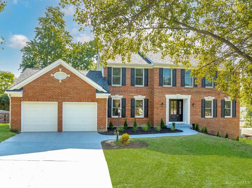 8205 Indian Trail Dr, Madeira, OH, 45243-1462 | Card Image