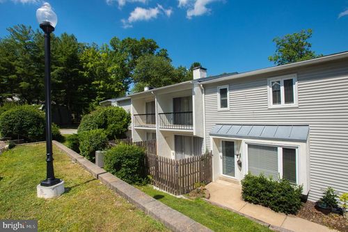 126 E Chelsea Cir, NEWTOWN SQUARE, PA, 19073-2116 | Card Image