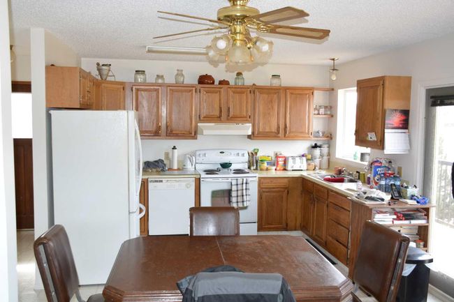 7113 99 St, House other with 3 bedrooms, 2 bathrooms and 4 parking in Peace River AB | Image 9