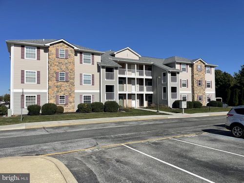 unit-7202-1870 Congressional Village Dr, MIDDLETOWN, DE, 19709-8379 | Card Image