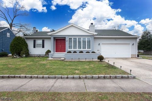 13 Park Ave, Green Brook, NJ, 08812-2545 | Card Image