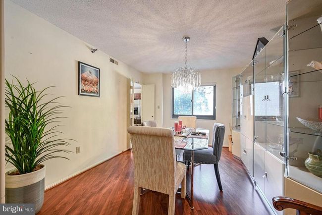 4-112 - 15100 Interlachen Dr, Condo with 2 bedrooms, 2 bathrooms and null parking in SILVER SPRING MD | Image 7
