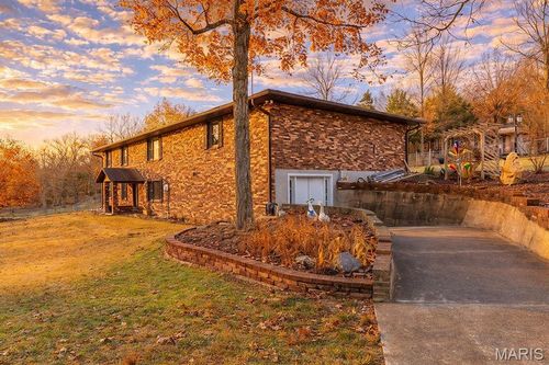 4126 Fountain City Rd, De Soto, MO, 63020-3546 | Card Image