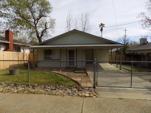 1805 Diamond St, Anderson, CA, 96007-2933 | Card Image