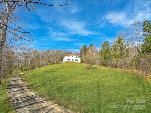 402 Tater Tot Dr, Nebo, NC, 28761-4501 | Card Image