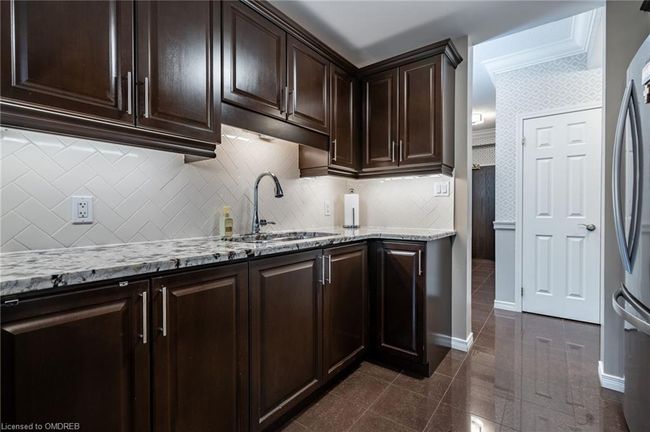 307 - 1000 Creekside Dr, House attached with 2 bedrooms, 2 bathrooms and 1 parking in Dundas ON | Image 5