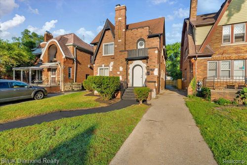 17187 Northlawn St, Detroit, MI, 48221-2548 | Card Image