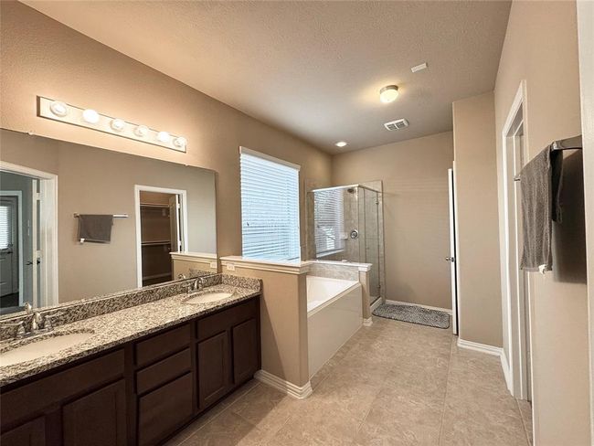 9617 Landon Lake Dr, House other with 4 bedrooms, 3 bathrooms and 2 parking in Pearland TX | Image 15