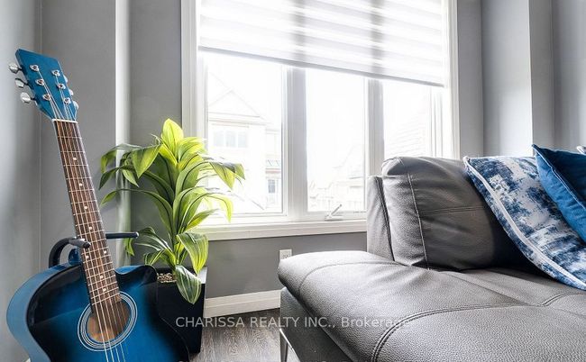 61 Farley Lane, House attached with 3 bedrooms, 3 bathrooms and 1 parking in Ancaster ON | Image 6