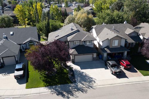 64 Riverwood Manor W, Lethbridge, AB, T1K7Y2 | Card Image