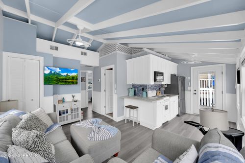 104 W Penguin Way, Lavallette, NJ, 08735-1234 | Card Image