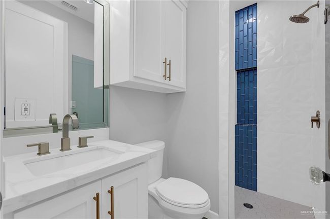 5284 N Mayberry Rd, House other with 4 bedrooms, 4 bathrooms and 5 parking in Palmhurst TX | Image 12