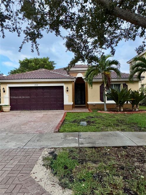 1928 Ne 4th Ct, Homestead, FL, 33033-6023 | Card Image