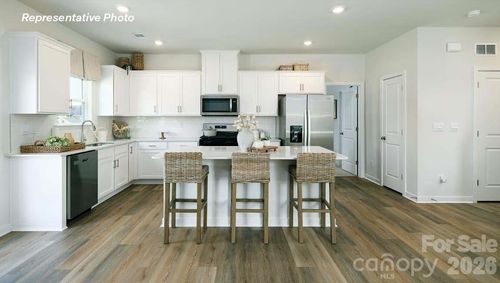 552 Blackpool Ct, Monroe, NC, 28112-9639 | Card Image
