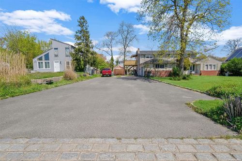 87 Saint George Dr, Shirley, NY, 11967-4313 | Card Image