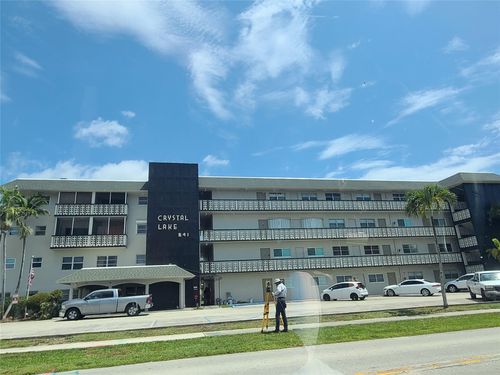 apt-314-941 Crystal Lake Dr, Deerfield Beach, FL, 33064-1919 | Card Image