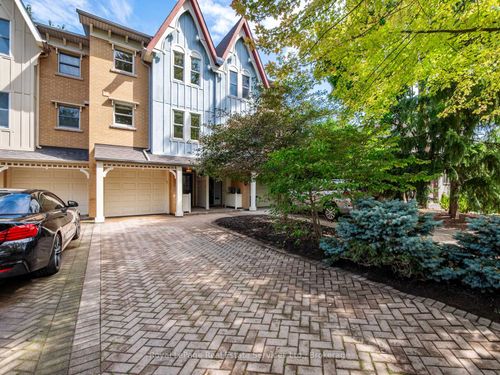 81 Brant St, Oakville, ON, L6K2Z5 | Card Image