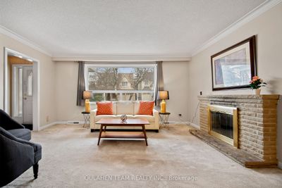 131 Florence Ave, House other with 4 bedrooms, 3 bathrooms and 4 parking in North York ON | Image 2