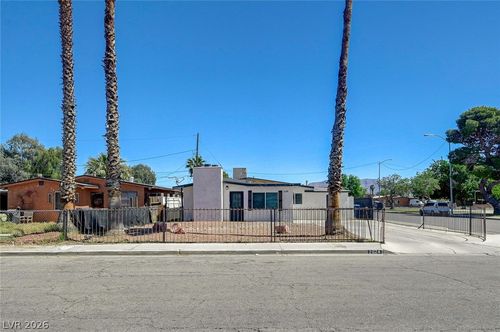 2624 Salt Lake St, North Las Vegas, NV, 89030-5444 | Card Image