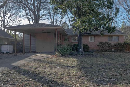 465 Meadowcrest Cir, Memphis, TN, 38117 | Card Image