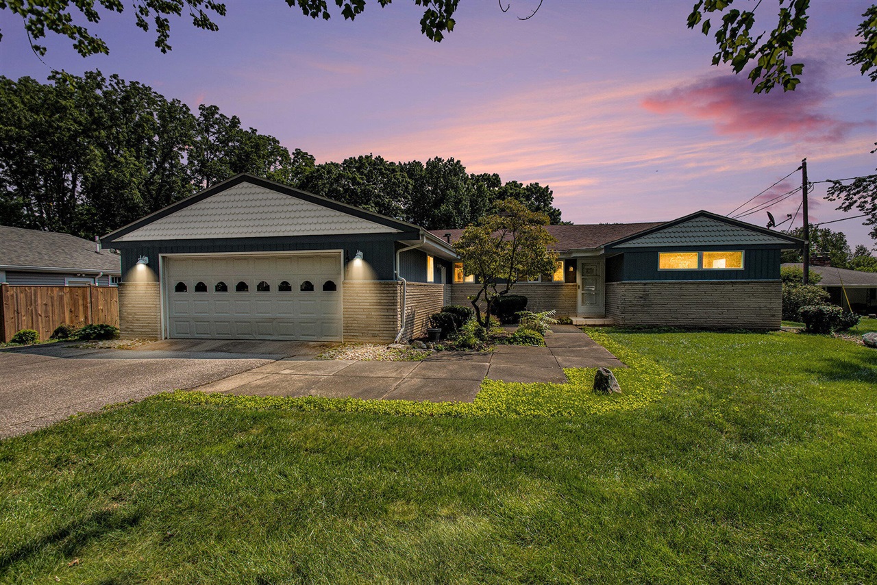 Orchard Ln, Niles, MI 49120