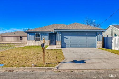 210 E 16th St, San Angelo, TX, 76903-3980 | Card Image