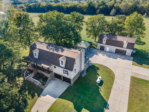 1111 Craig Moore Rd, Lewisburg, TN, 37091-6805 | Card Image