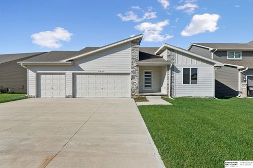 8954 S 21st St, Bellevue, NE, 68147-2567 | Card Image