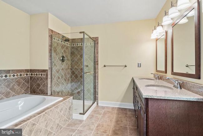 1519 Corsley Ct, Townhouse with 3 bedrooms, 3 bathrooms and null parking in MAPLE GLEN PA | Image 17