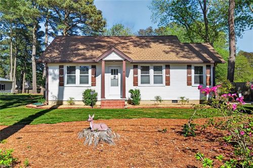 77 Bunting Ln, Poquoson, VA, 23662-2235 | Card Image
