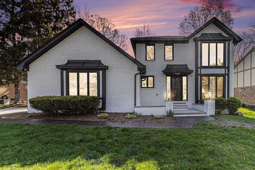 2087 Hickory Leaf Dr, Rochester Hills, MI, 48309-3729 | Card Image