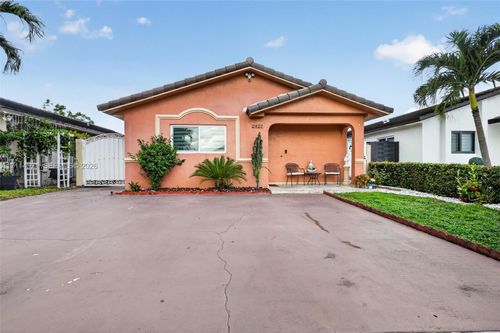 2427 W 70th Pl, Hialeah, FL, 33016-5442 | Card Image