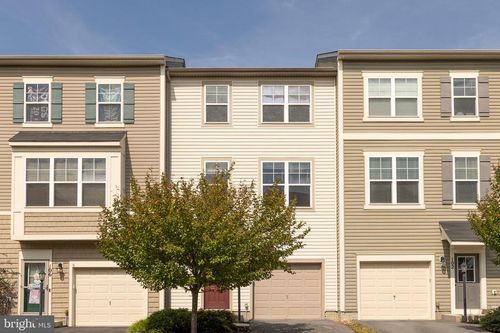 104 Pintangle Ct, STEPHENSON, VA, 22656-1898 | Card Image