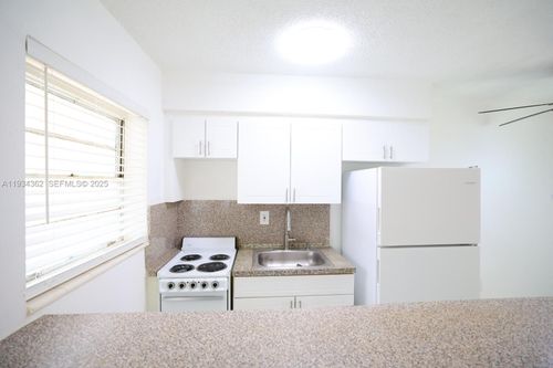 apt-17-7155 W 14th Ct, Hialeah, FL, 33014-4540 | Card Image