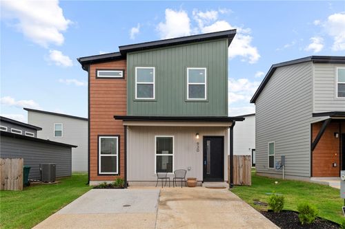 930 Ventnor Ave, Bentonville, AR, 72713-4073 | Card Image
