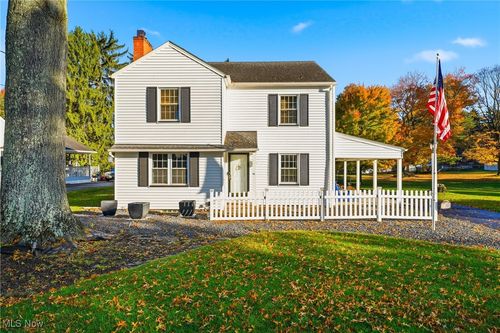 2216 Coral Sea Dr, Youngstown, OH, 44511-2230 | Card Image