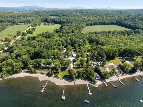 33 Campano Dr, Georgia, VT, 05478-3052 | Card Image