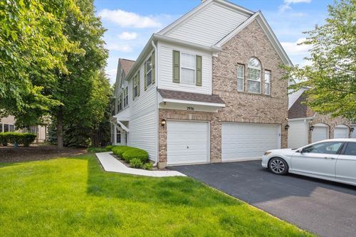 2936-2936 Stonewater Dr, Naperville, IL, 60564-4877 | Card Image