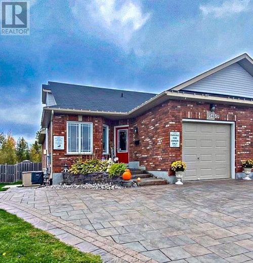 154 Rinkside Crt, Sudbury, ON, P3E0E3 | Card Image