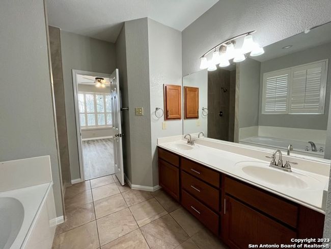 1901 Walter Raleigh, House other with 3 bedrooms, 2 bathrooms and null parking in Windcrest TX | Image 8