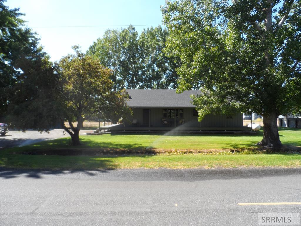 1600 , Saint Anthony, ID 83445