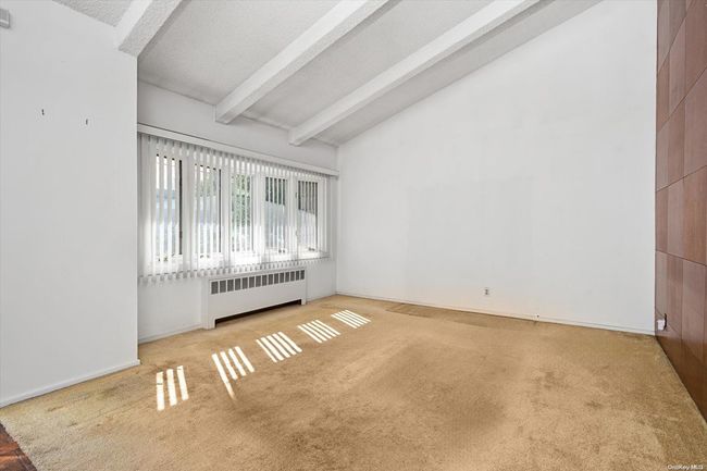 97 Lockwood Ave, House other with 3 bedrooms, 2 bathrooms and null parking in Farmingdale NY | Image 7