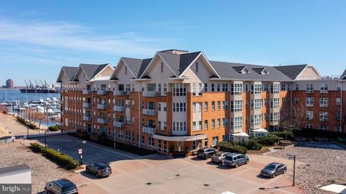 413-23 Pierside Dr, BALTIMORE, MD, 21230-5472 | Card Image