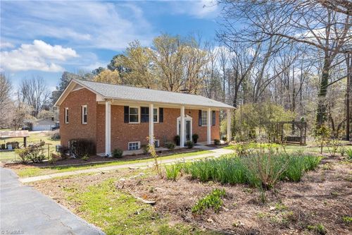 1702 Rankin Mill Rd, Greensboro, NC, 27405-9541 | Card Image
