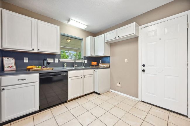 5010 Chase Court Dr, House other with 3 bedrooms, 3 bathrooms and 2 parking in Bacliff TX | Image 9