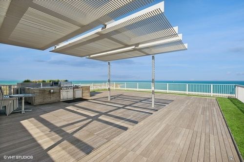 2b-3900 N Lake Shore Dr, Chicago, IL, 60613-3452 | Card Image