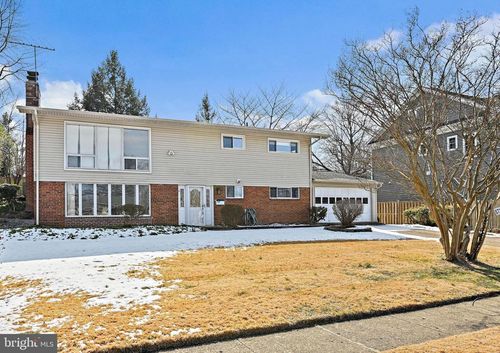 6713 Old Chesterbrook Rd, MCLEAN, VA, 22101-4405 | Card Image