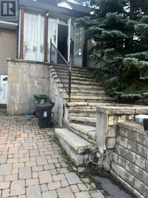 unit-2-125 Steeles Avenue S, Toronto (Newtonbrook East), ON, M2M2Y5 | Card Image