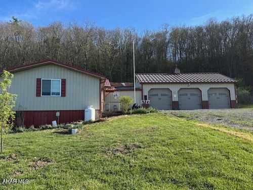 5722 Allegheny Rd, Manns Choice, PA, 15550-8313 | Card Image