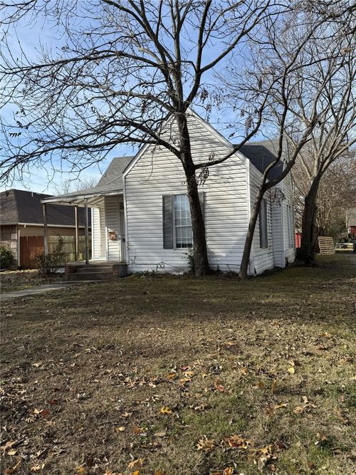 306 N Cleveland Ave, Sherman, TX, 75090-6312 | Card Image